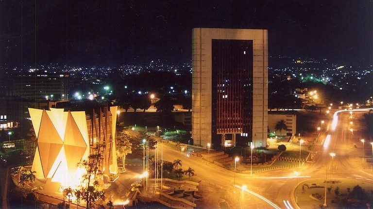 Ville Yaoundé by Night